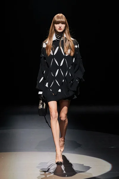 Look 7